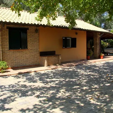 Miltiadis Farm * Lefkada City